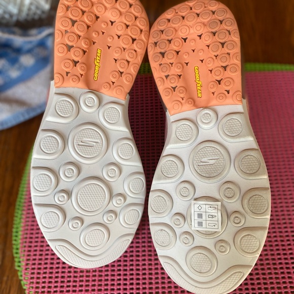 Skechers Lavender and Peach Athletic Shoes - Picture 4 of 6